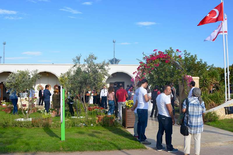 Ataoğlu ve Berova, Antalya EXPO'da Kıbrıs Kültür Evi'nin açılışını yaptı