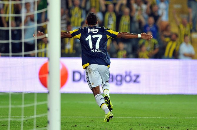 Fenerbahçe'nin Portekizli yıldızı Luis Nani, Spor Toto Süper Lig'...