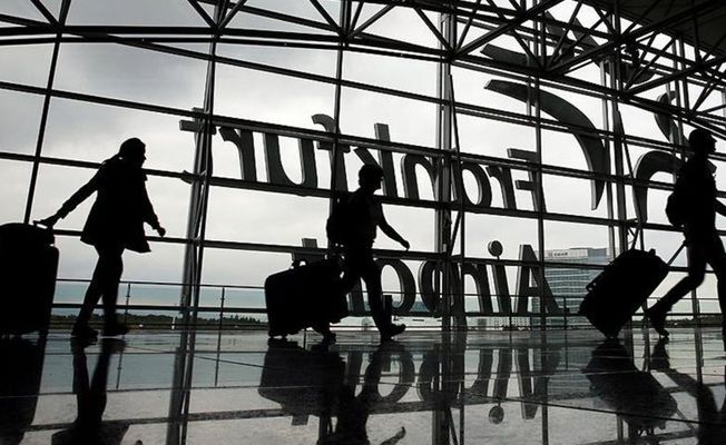 Almanya'da 6 havalimanında güvenlikçiler uyarı grevi yapacak