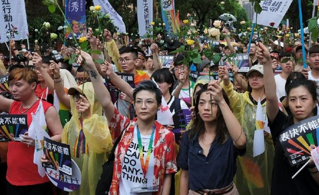 Tayvan’da eşcinsel evliliğe onay! İlk Asya ülkesi oldular