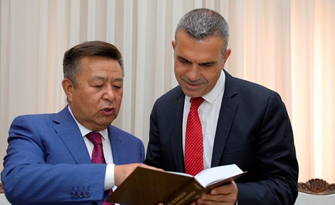 Uluçay, Tursunbekov'u kabul etti