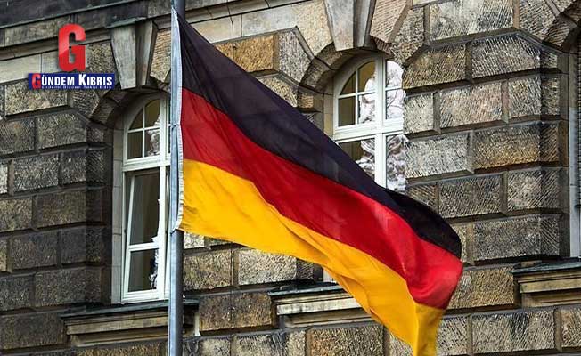 Η γερμανική οικονομία συρρικνώνεται για πρώτη φορά σε 11 χρόνια