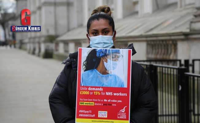 Οι νοσηλευτές διαμαρτύρονται για αύξηση 1% στο Ηνωμένο Βασίλειο